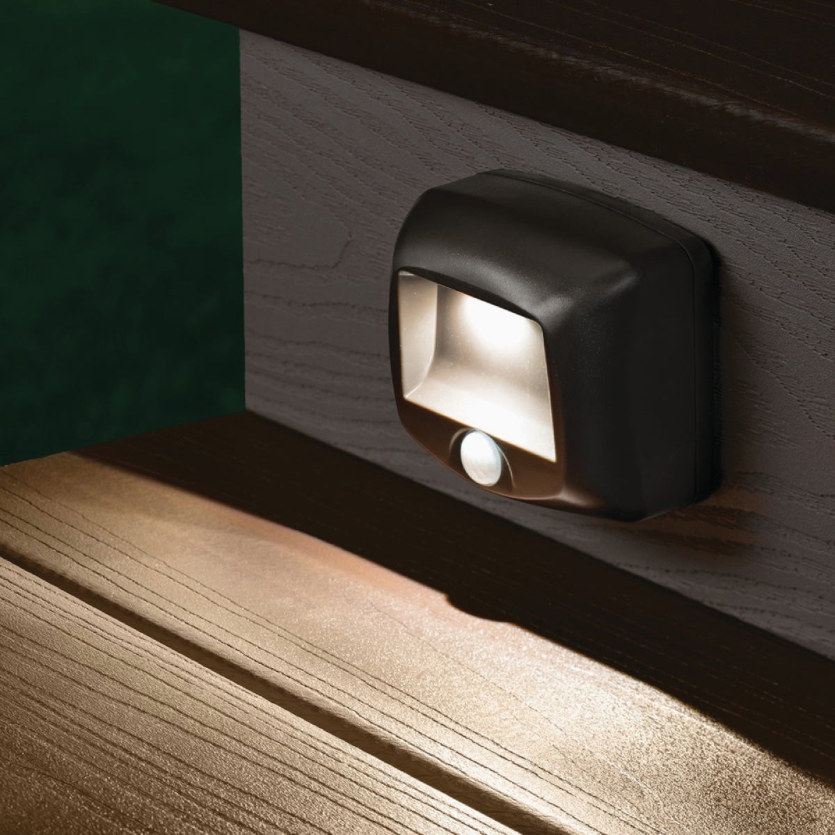 Motion sensor store deck lights